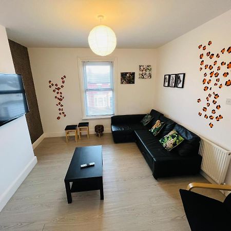 Safari Apartment, Free Parking, 10Min Walk To Blackpool Tower, Sleeps 12 Dış mekan fotoğraf