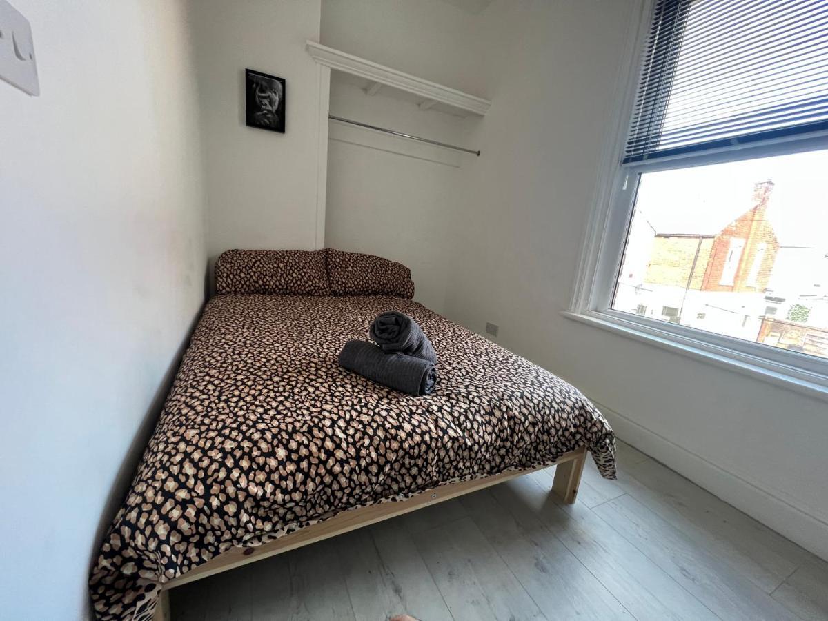 Safari Apartment, Free Parking, 10Min Walk To Blackpool Tower, Sleeps 12 Dış mekan fotoğraf